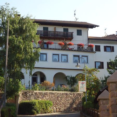 Gasthof Zum Roessl San Genesio Atesino Luaran gambar